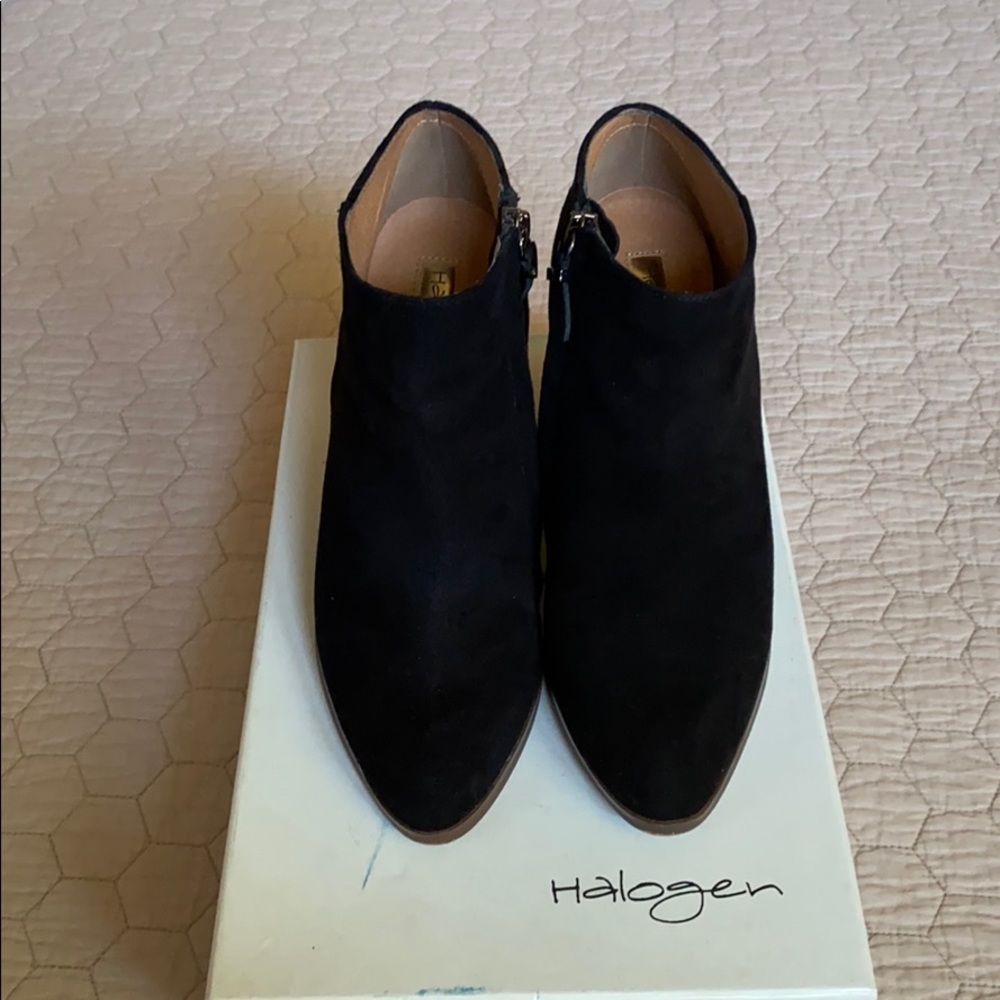Halogen Booties